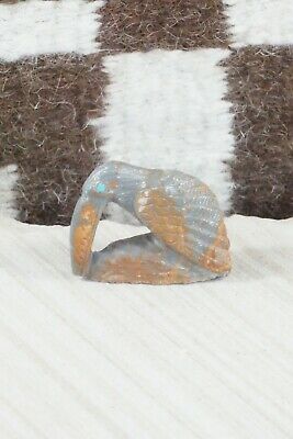 Humming Bird Zuni Fetish Carving - Derrick Kaamasee