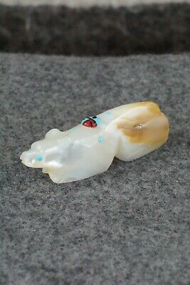 Bear Zuni Fetish Carving - Danette Laate