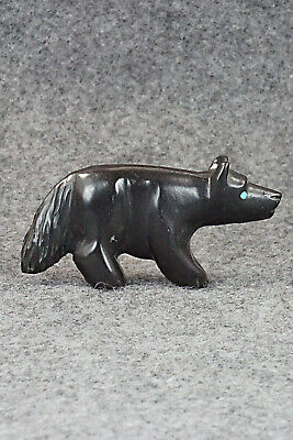 Wolf Zuni Fetish Carving - Andres Quandelacy