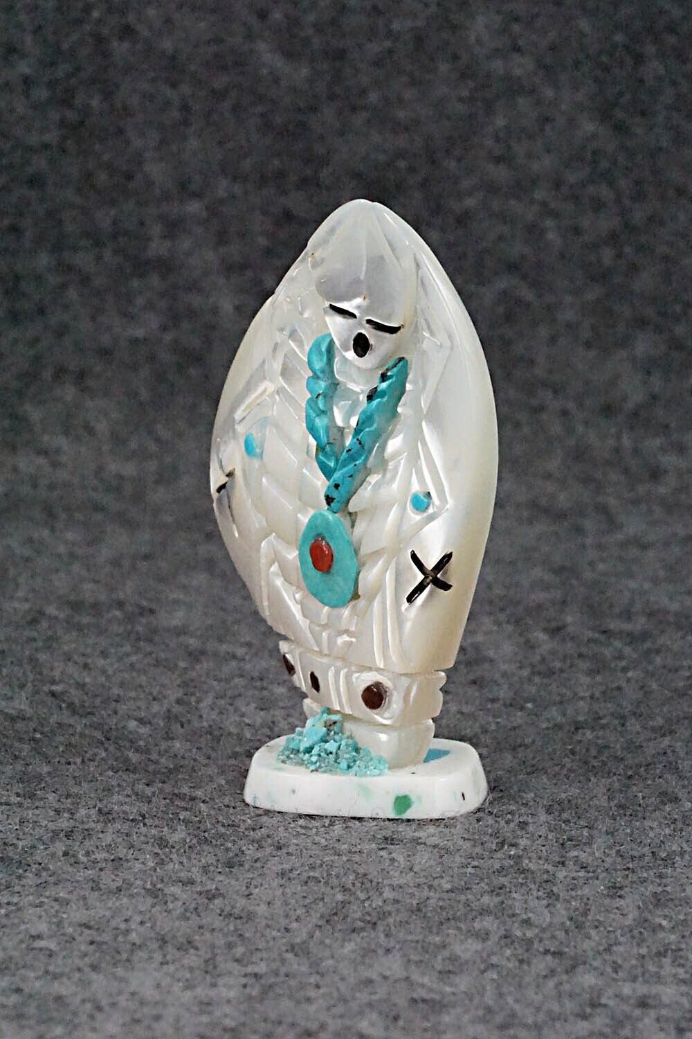 Corn Maiden Zuni Fetish Carving - Vickie Quandelacy