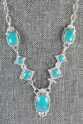 Turquoise & Sterling Silver Necklace - Lee Shorty