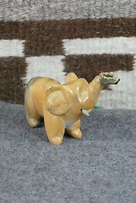Elephant Zuni Fetish Carving - Enrike Leekya