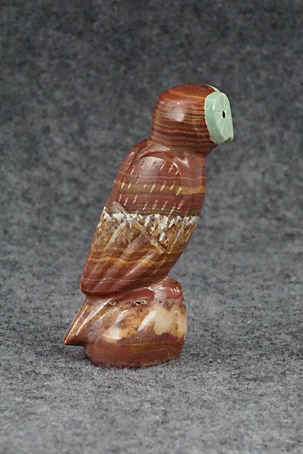 Owl Zuni Fetish Carving - Enrike Leekya