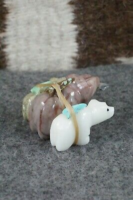 Bear Zuni Fetish Carving - Jeff Eriacho