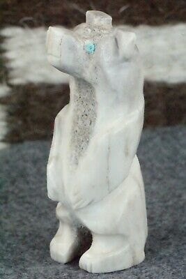 Bear Zuni Fetish Carving - Allison White