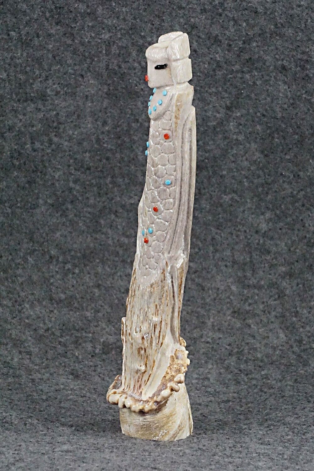 Corn Maiden Zuni Fetish Carving - Derrick Kaamasee
