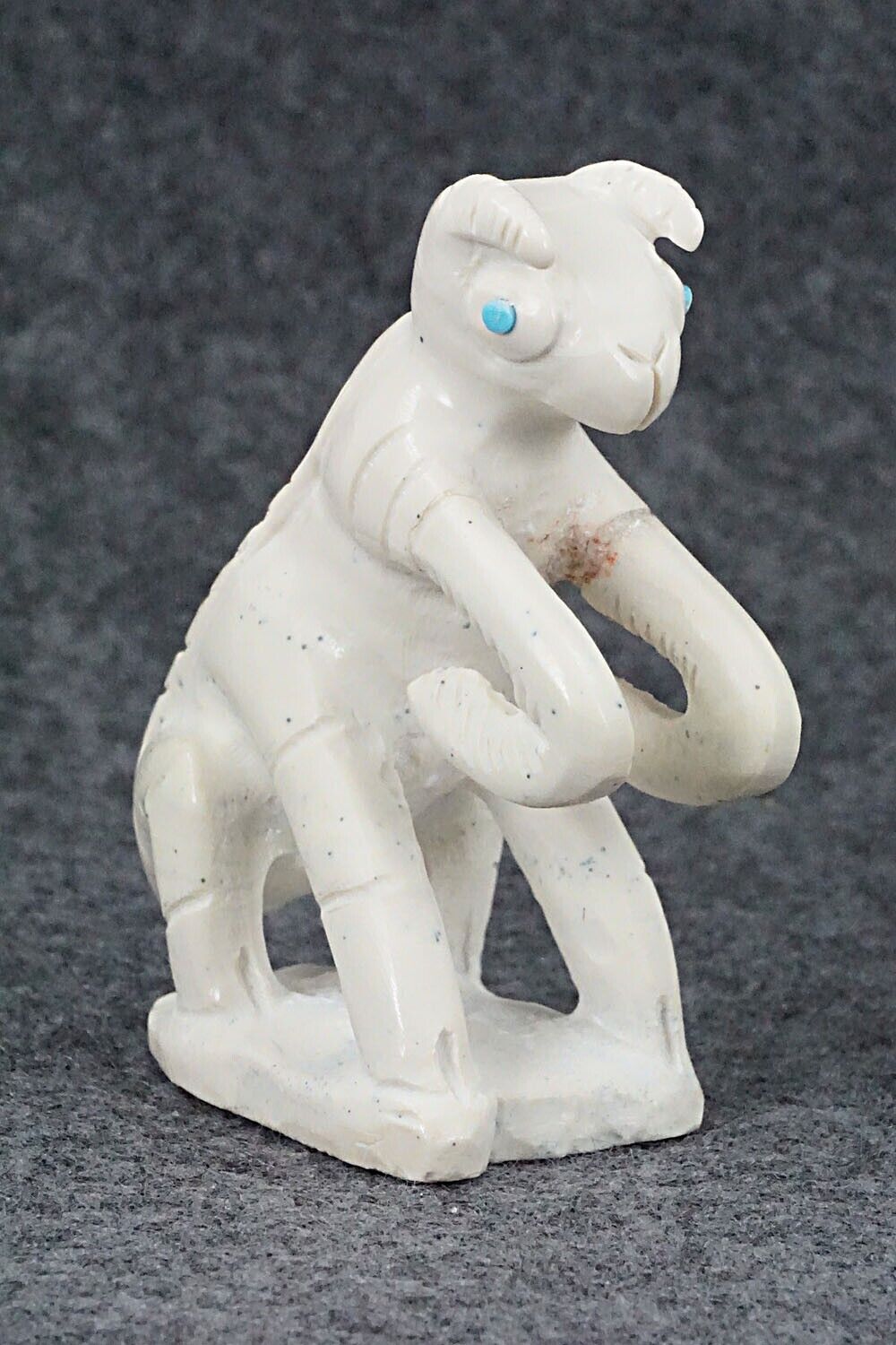 Praying Mantis Zuni Fetish Carving - Colton Kaamasee