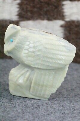 Owl Zuni Fetish Carving - Derrick Kaamasee