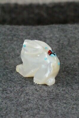 Rabbit Zuni Fetish Carving - Danette Laate