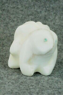 Rabbit Zuni Fetish Carving - Ariane Quam