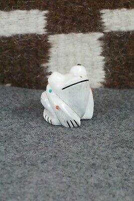 Frog Zuni Fetish Carving - Claudia Peina