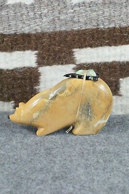 Bear Zuni Fetish Carving - Enrike Leekya