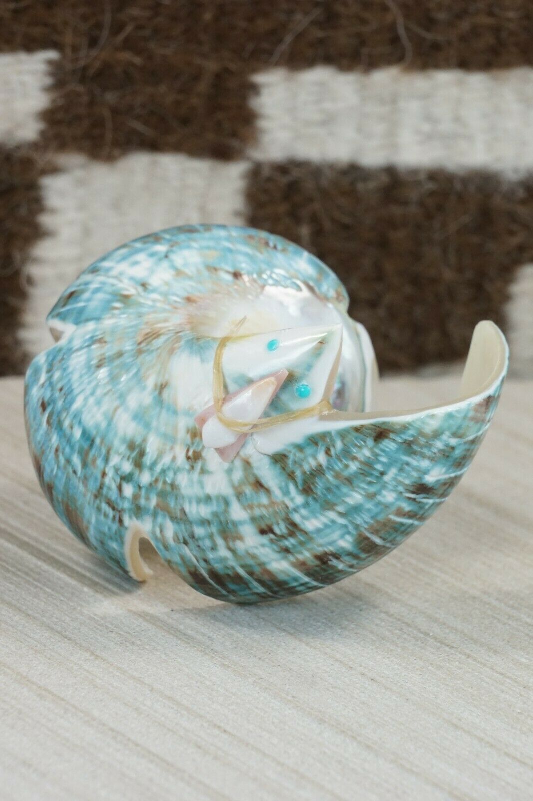 Eagle Zuni Fetish Carving - Delvin Leekya