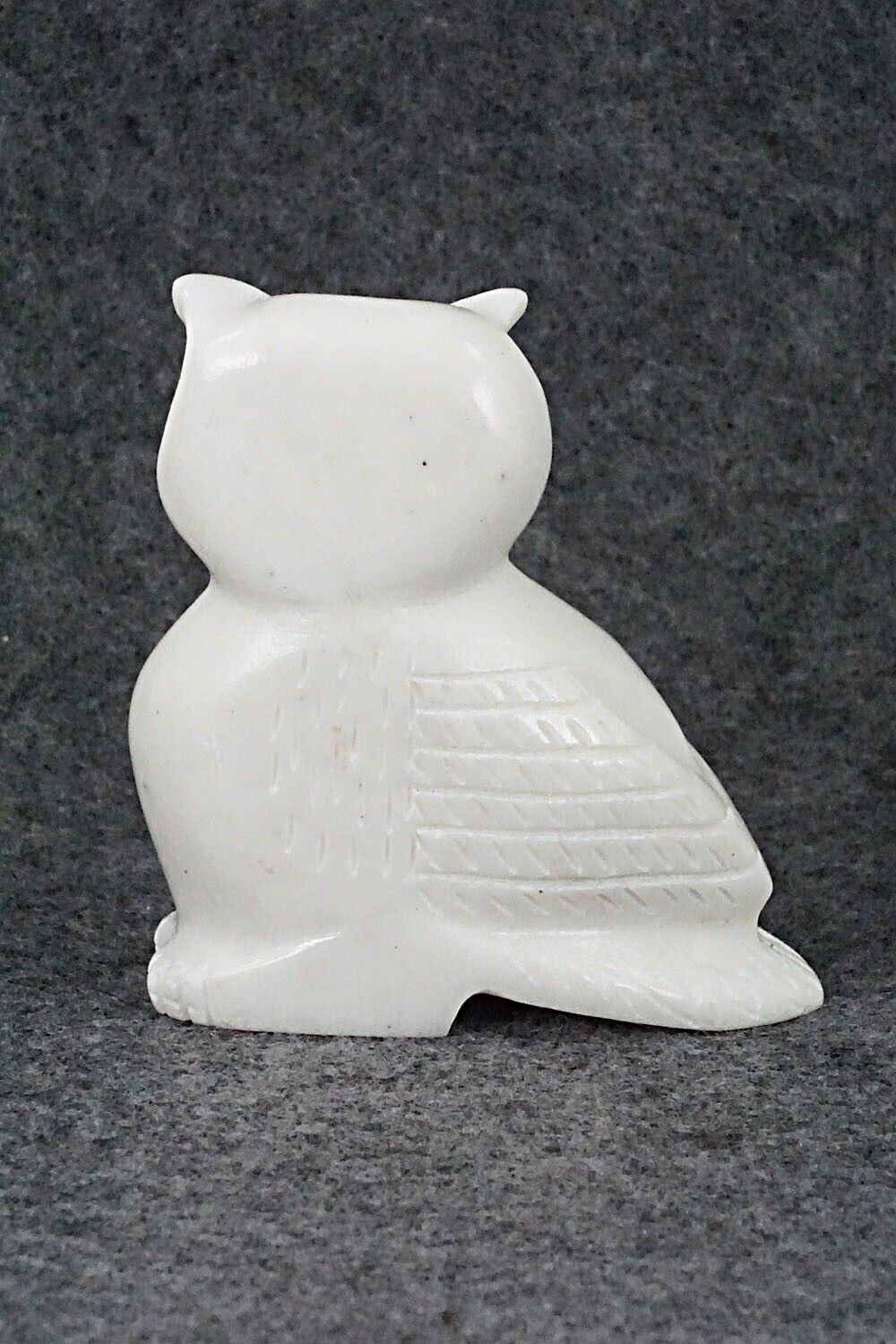 Owl Zuni Fetish Carving - Andres Lementino