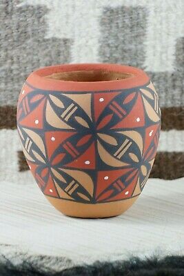 Jemez Pottery - Ortiz - High Lonesome Trading