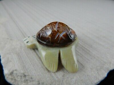 Turtle Zuni Fetish Carving - Fabian Homer - High Lonesome Trading