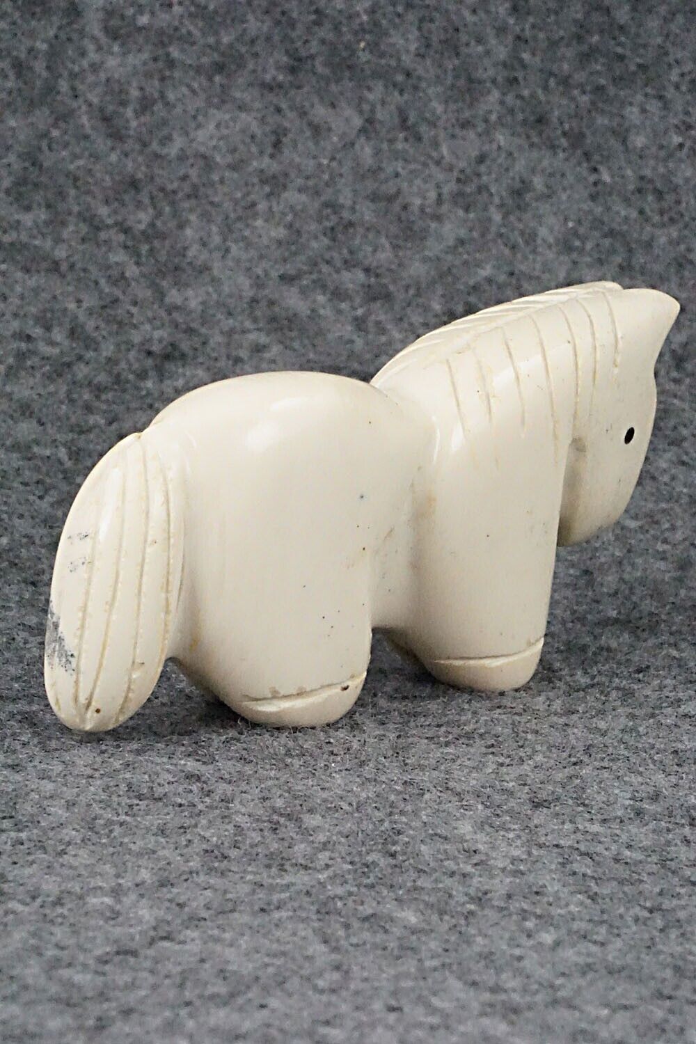 Horse Zuni Fetish Carving - Justin Red Elk