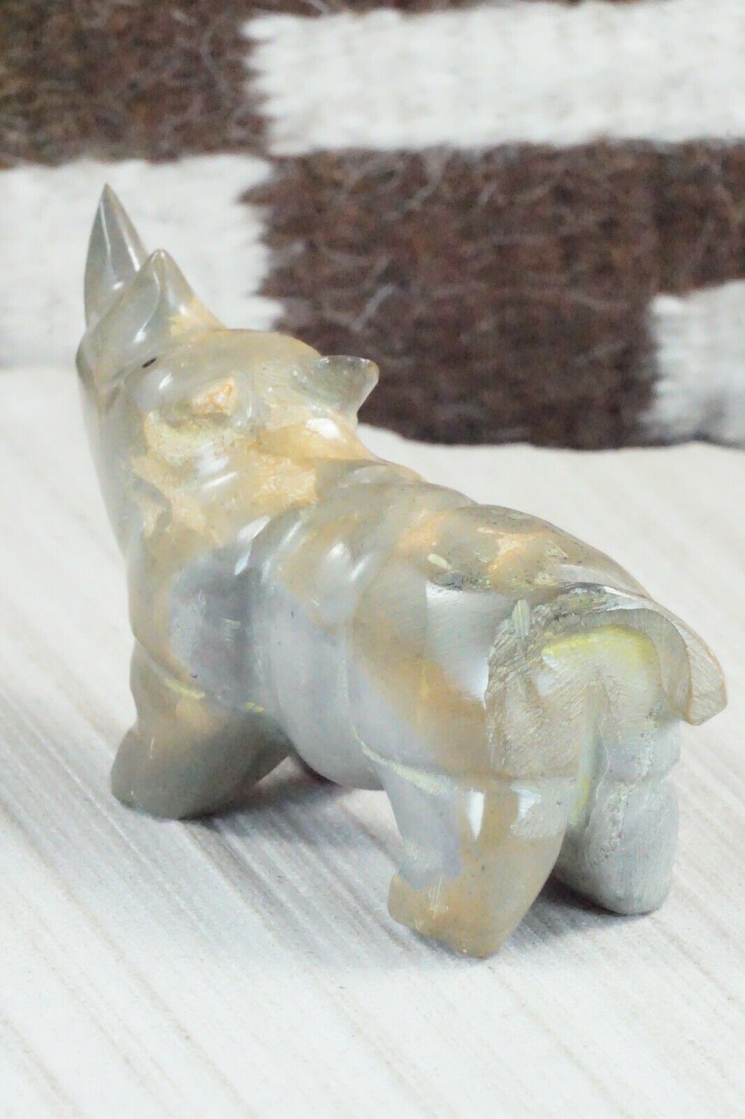 Rhino Zuni Fetish Carving - Enrike Leekya
