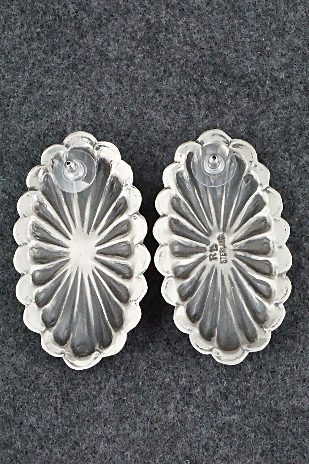 Spiny Oyster and Sterling Silver Earrings - Rita Lee