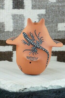 Zuni Pottery - Lorenda Cellicion