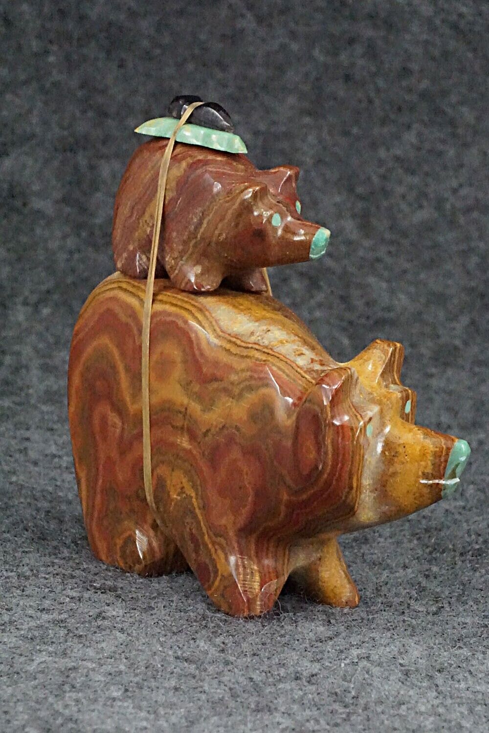 Bear and Cub Zuni Fetish Carving - Enrike Leekya