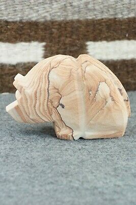Bear Zuni Fetish Carving - Fred Weekity