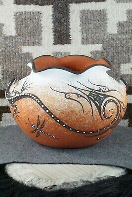 Zuni Pottery - Deldrick Cellicion
