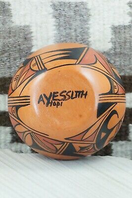Hopi Pottery - A. Yesslith