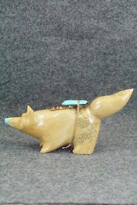 Wolf Zuni Fetish Carving - Enrike Leekya