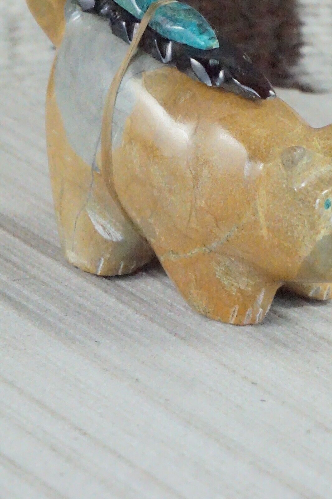 Wolf Zuni Fetish Carving - Enrike Leekya