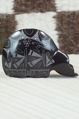 Bear Zuni Fetish Carving - Gerald Peina