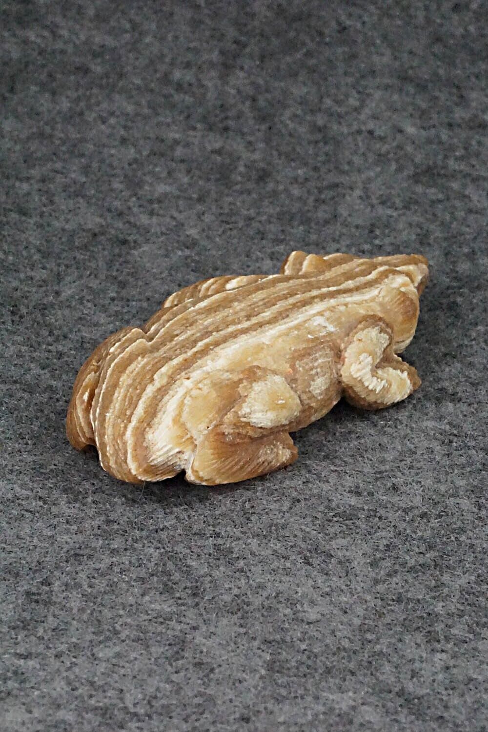 Badger Zuni Fetish Carving - Calvin Weeka