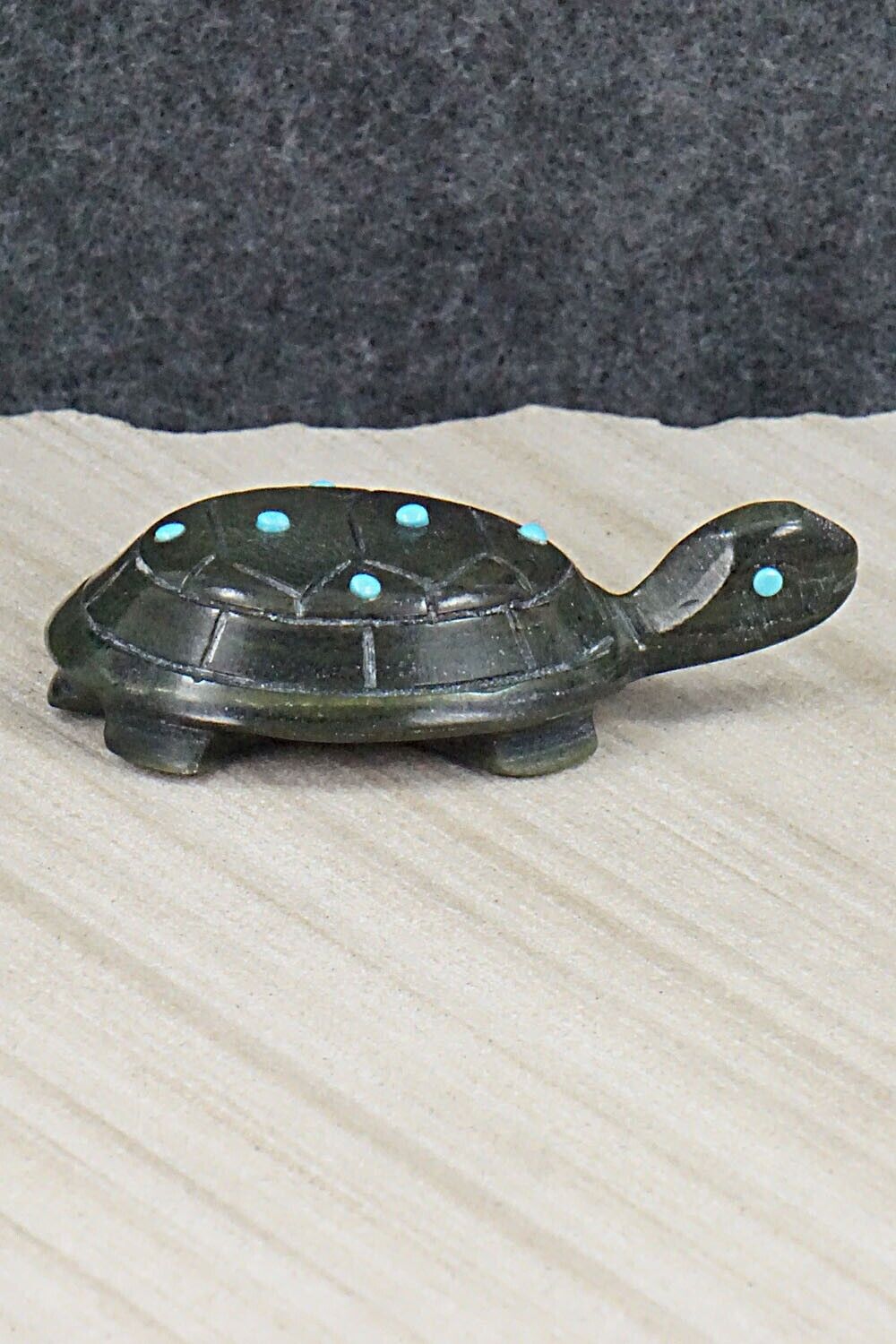 Turtle Zuni Fetish Carving - Ronnie Lunasee