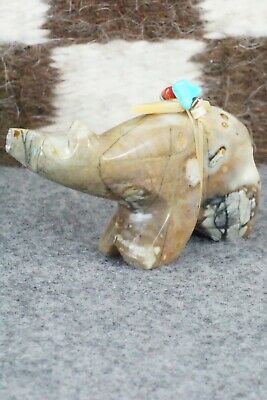 Bear Zuni Fetish Carving - Stewart Alanzo