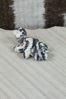 Badger Zuni Fetish Carving - Ariane Quam