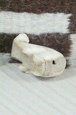 Whale Zuni Fetish Carving - Allison White
