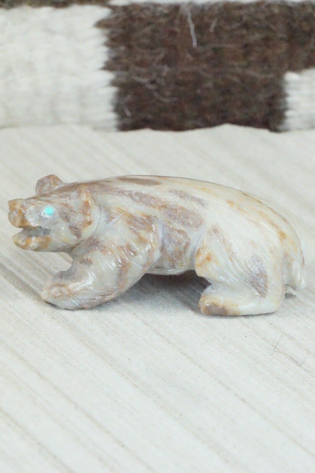 Badger Zuni Fetish Carving - Derrick Kaamasee