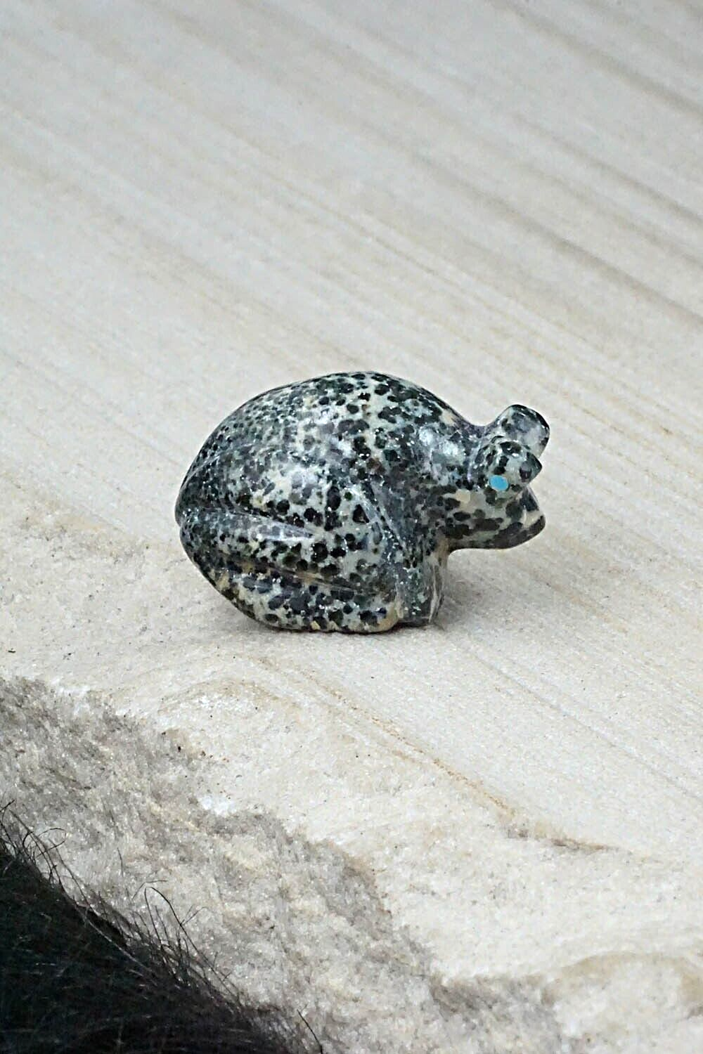 Frog Zuni Fetish Carving - Fred Weekoty