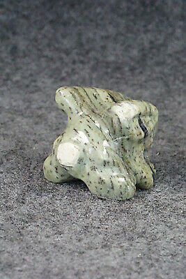 Rabbit Zuni Fetish Carving - Louise Ponchuella