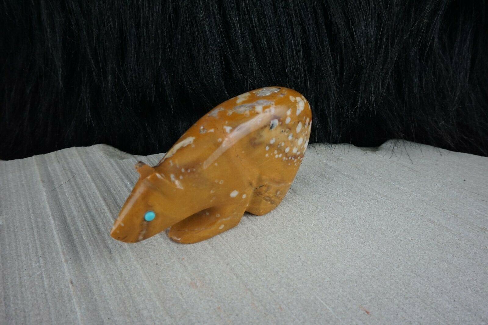 Bear Zuni Fetish Carving - Ronnie Lunasee - High Lonesome Trading