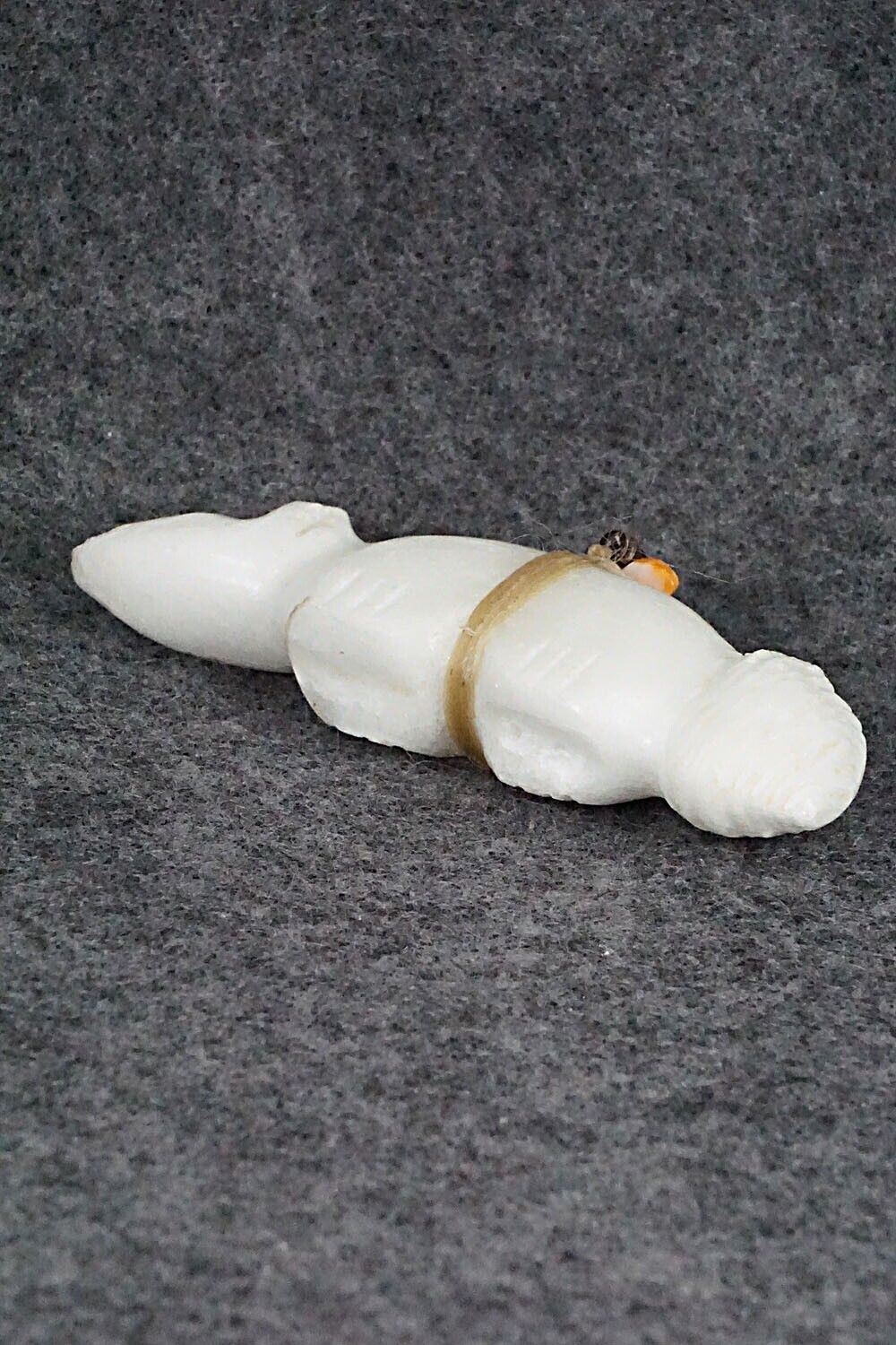 Wolf Zuni Fetish Carving - Peter Gasper