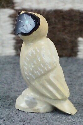 Owl Zuni Fetish Carving - Enrike Leekya