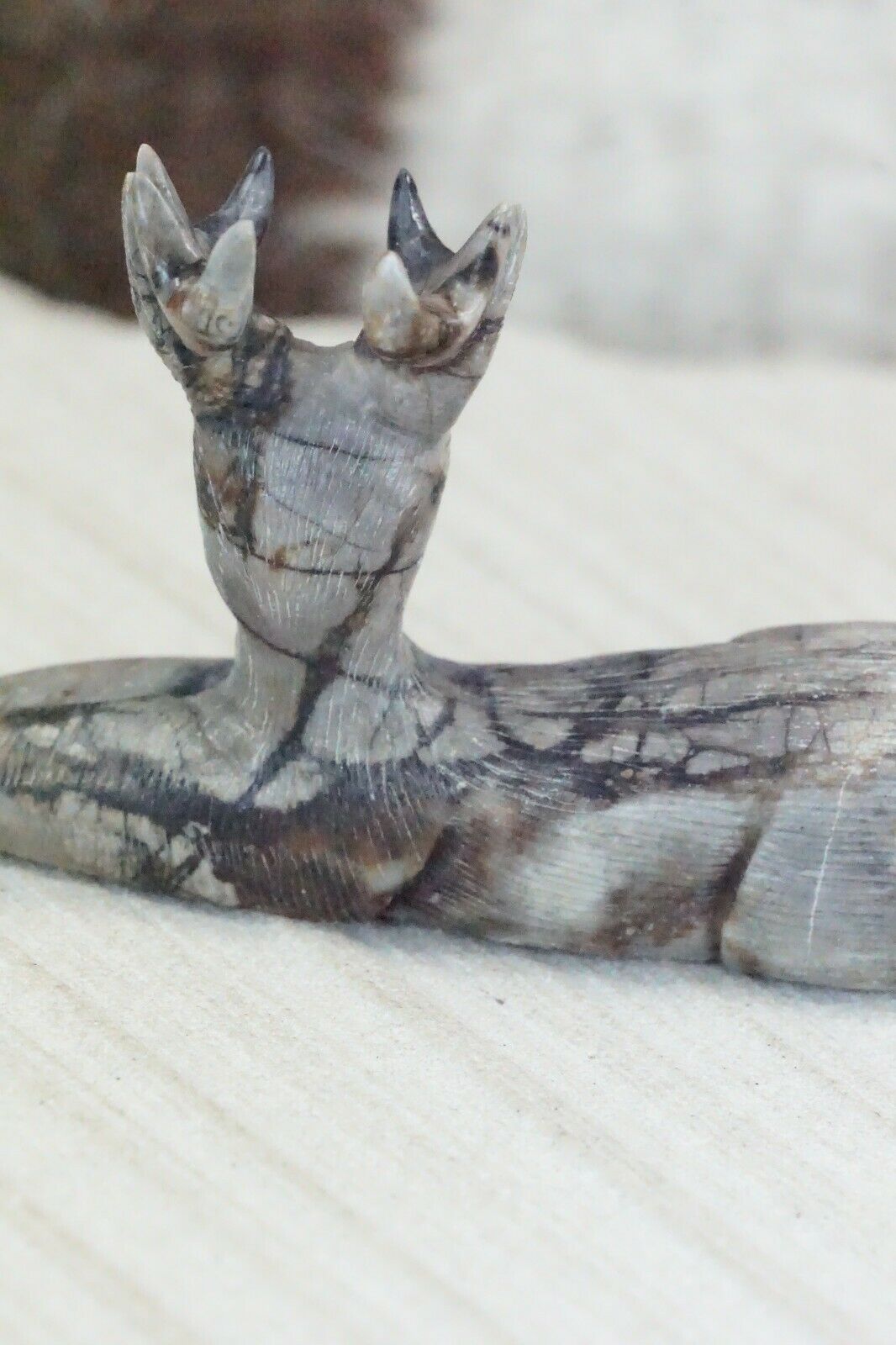 Deer Zuni Fetish Carving - Colin Weeka