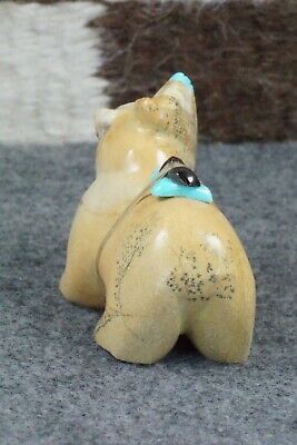 Bear Zuni Fetish Carving - Enrike Leekya