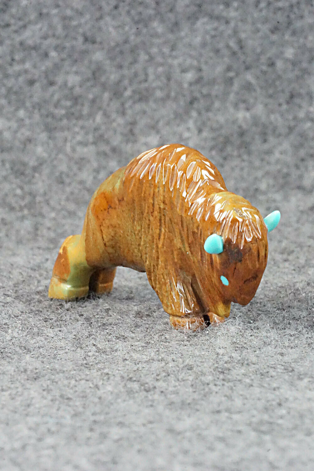 Buffalo Zuni Fetish Carving - Andres Quandelacy