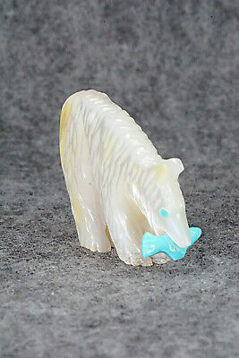 Bear Zuni Fetish Carving - Andres Quandelacy