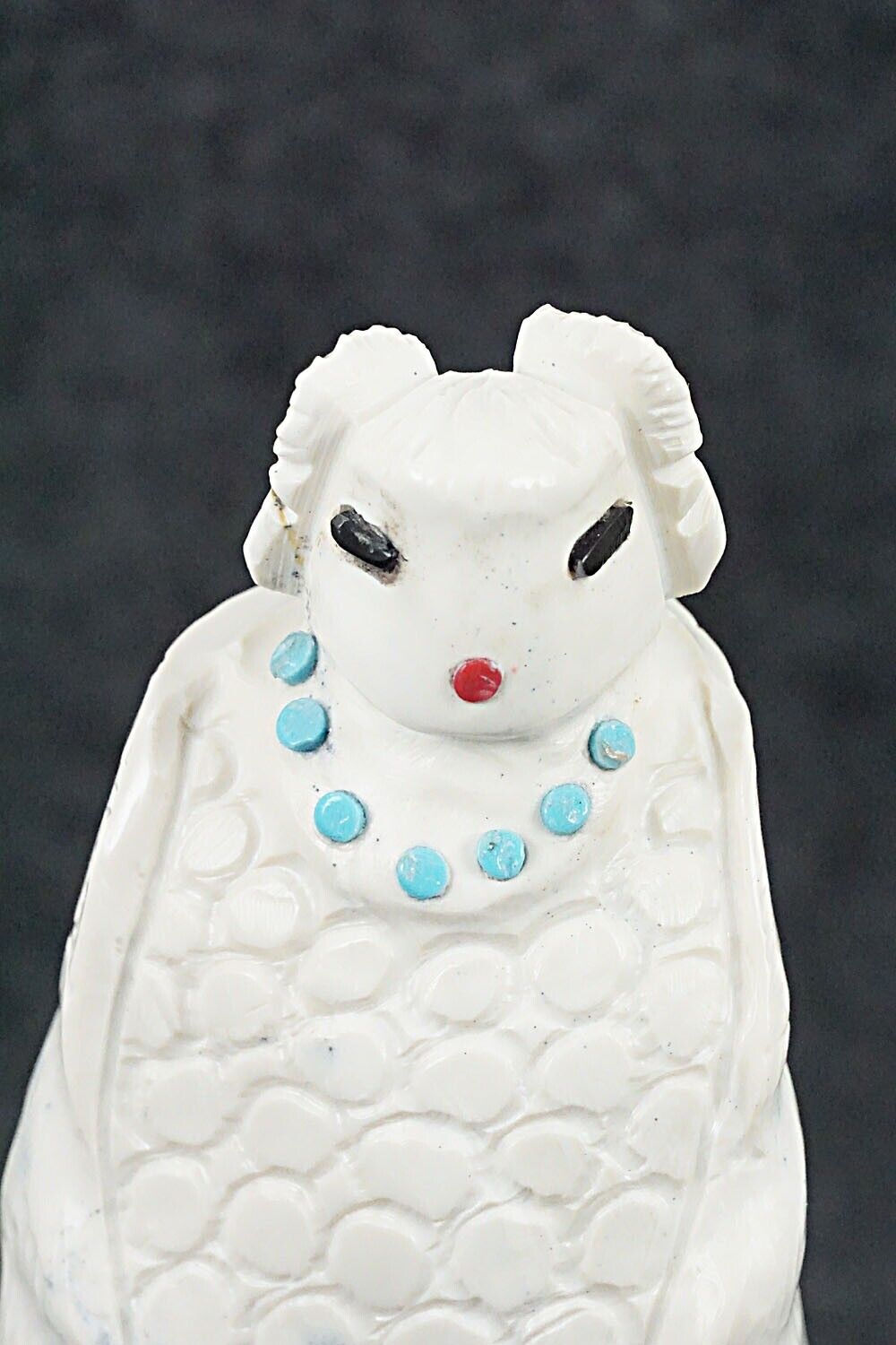 Corn Maiden Zuni Fetish Carving - Derrick Kaamasee