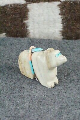 Bear Zuni Fetish Carving - Luey Cooeyate
