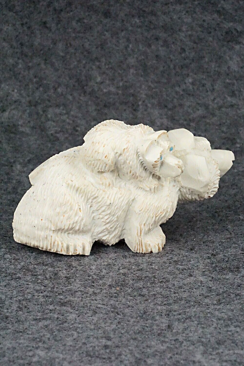 Bear Zuni Fetish Carving - Adrian Cachini