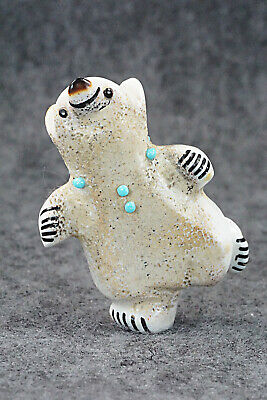 Bear Zuni Fetish Carving - Claudia Peina